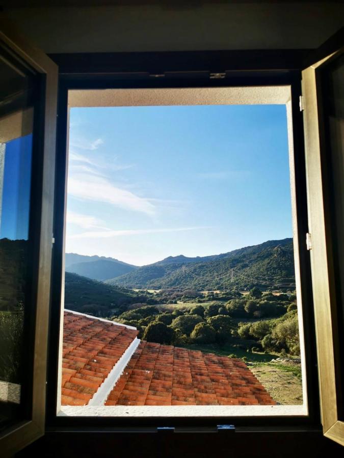 Agriturismo Bed And Breakfast Tanca Taroni Telti Bagian luar foto