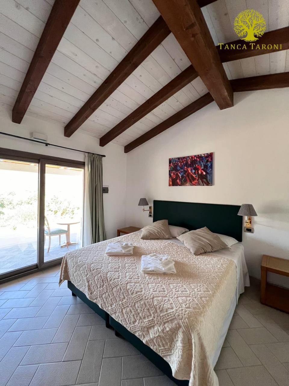Agriturismo Bed And Breakfast Tanca Taroni Telti Bagian luar foto