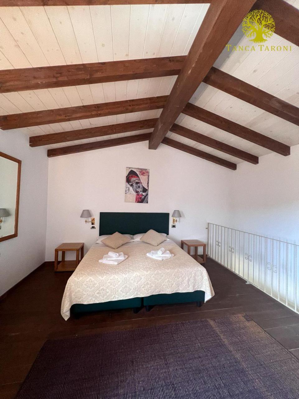 Agriturismo Bed And Breakfast Tanca Taroni Telti Bagian luar foto