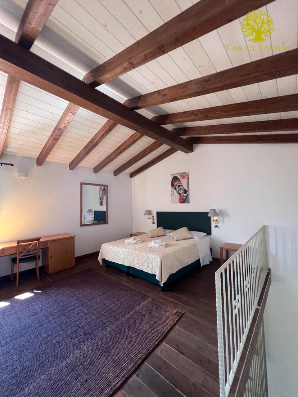 Agriturismo Bed And Breakfast Tanca Taroni Telti Bagian luar foto